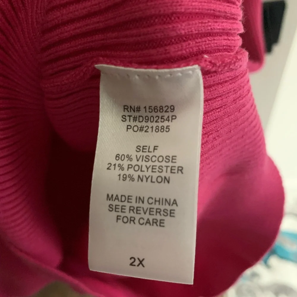 White Birch Ribbed Long Sleeve V-Neck Bodycon Dress with Front Cutout Detail - Picture 5 of 6